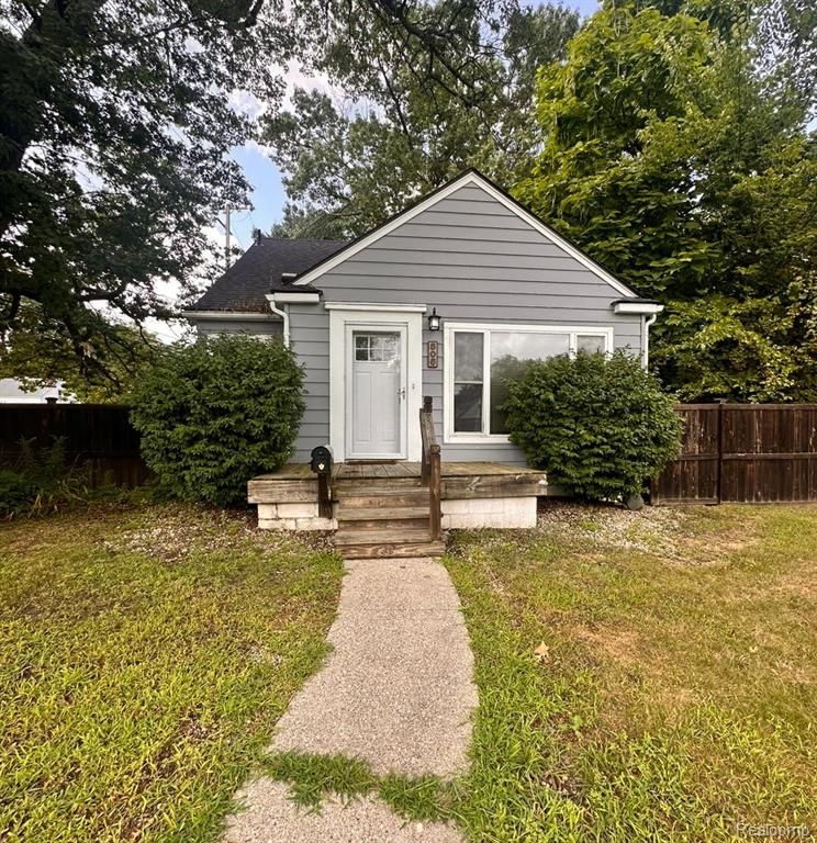 505 Gardendale Street, Ferndale, MI 48220
