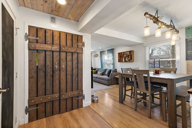 614 N Hough Street A, Barrington, IL 60010