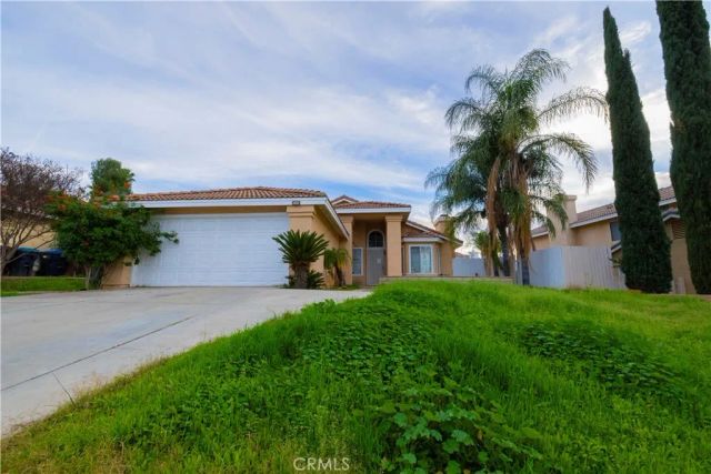 27921 Golden Hill Court, Menifee, CA 92585