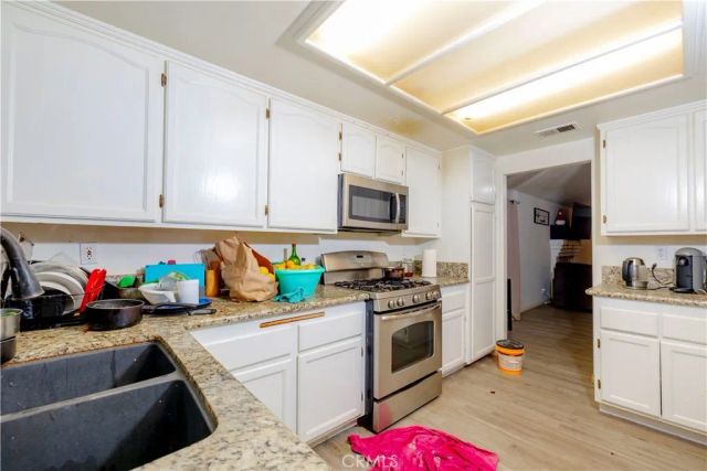 27921 Golden Hill Court, Menifee, CA 92585