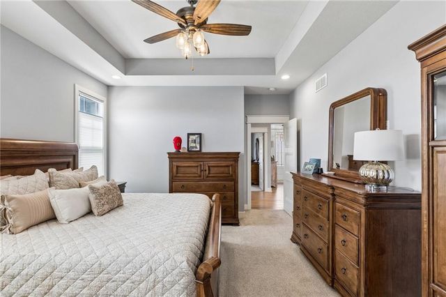 11710 S Deer Run Street 3, Olathe, KS 66061