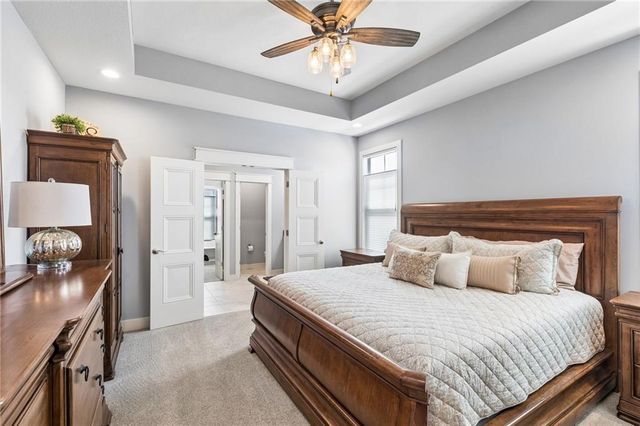 11710 S Deer Run Street 3, Olathe, KS 66061