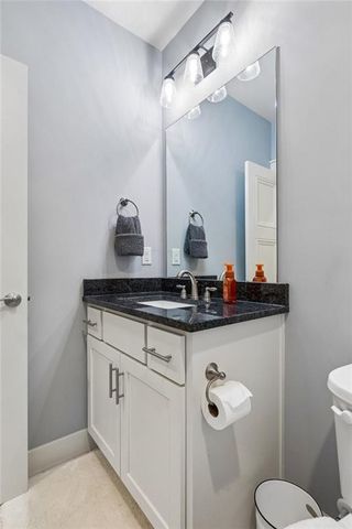 11710 S Deer Run Street 3, Olathe, KS 66061