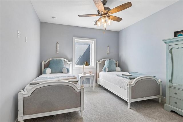 11710 S Deer Run Street 3, Olathe, KS 66061