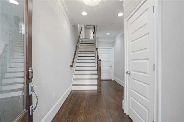 353 Brownstones Circle NE, Atlanta, GA 30312