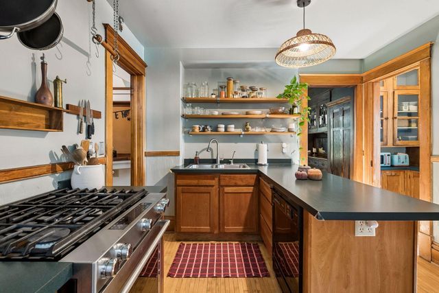 2121 E 22nd Street, Minneapolis, MN 55404