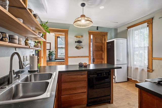 2121 E 22nd Street, Minneapolis, MN 55404
