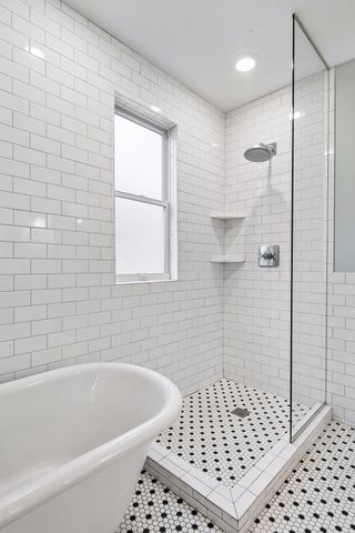 2121 E 22nd Street, Minneapolis, MN 55404