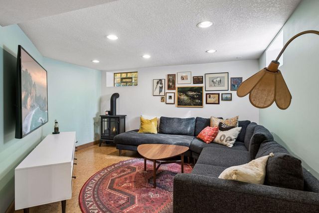 2121 E 22nd Street, Minneapolis, MN 55404