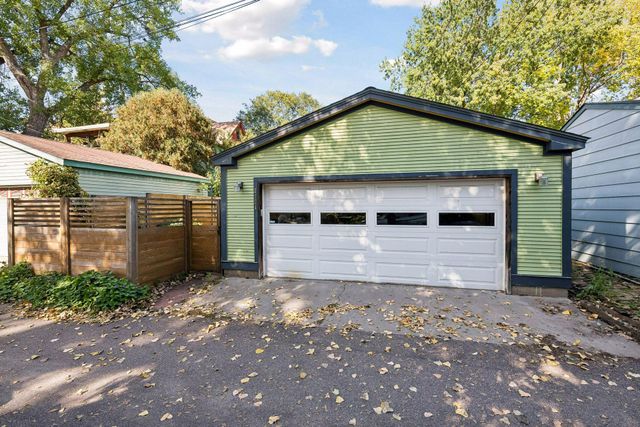 2121 E 22nd Street, Minneapolis, MN 55404