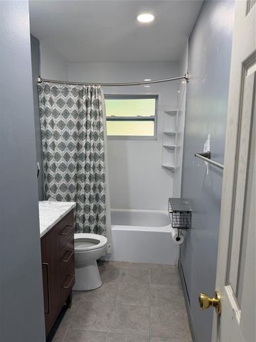 501 PALM AVENUE N, St Petersburg, FL 33703