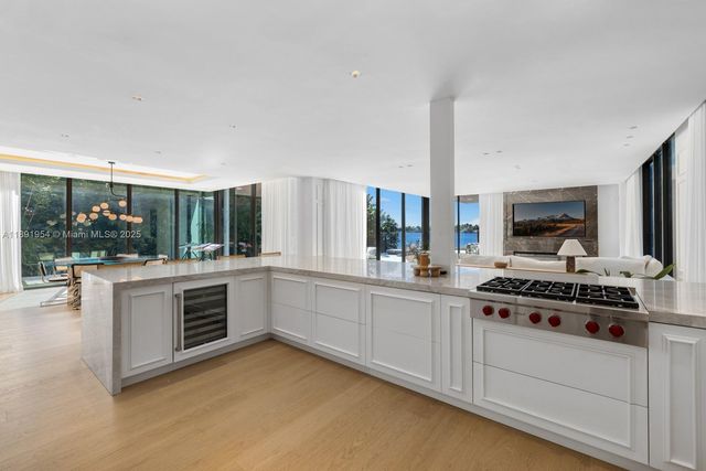 1155+1165 N Biscayne Point Rd, Miami Beach, FL 33141