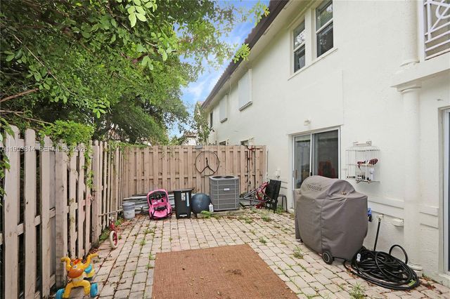 10921 NW 88th Ter 1303, Doral, FL 33178