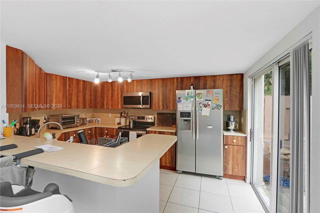 10921 NW 88th Ter 1303, Doral, FL 33178