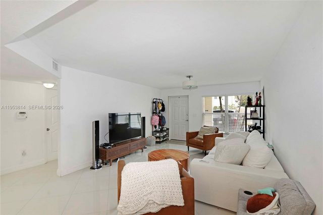 10921 NW 88th Ter 1303, Doral, FL 33178