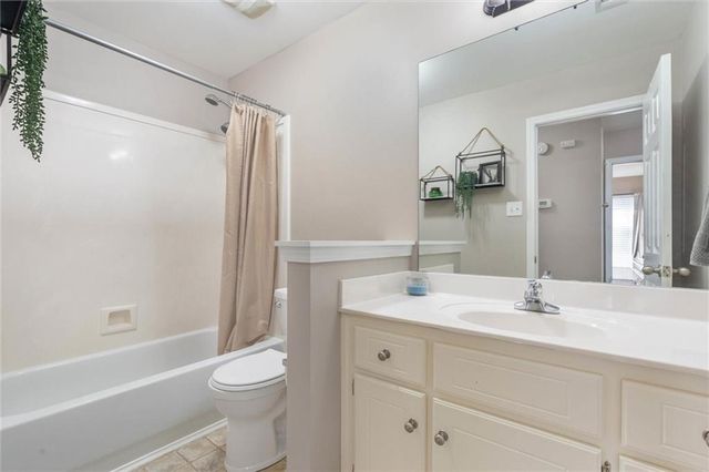 9221 Champion N Circle, Mobile, AL 36695