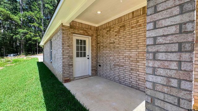 20428 High Point Dr, Flint, TX 75762