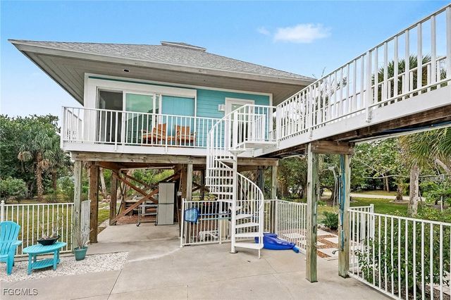 400 Rabbit RD, Sanibel, FL 33957