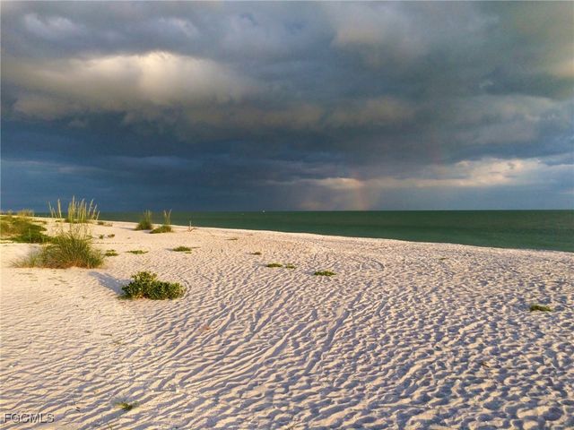 400 Rabbit RD, Sanibel, FL 33957