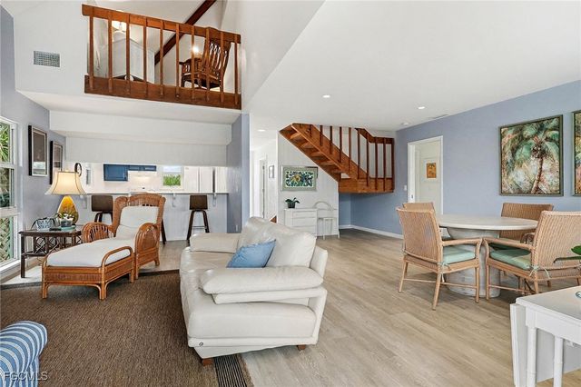 400 Rabbit RD, Sanibel, FL 33957