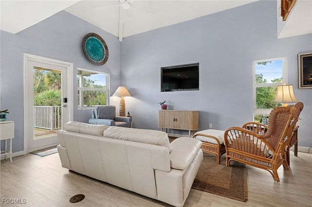 400 Rabbit RD, Sanibel, FL 33957