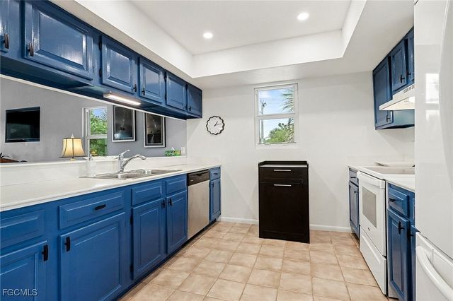 400 Rabbit RD, Sanibel, FL 33957