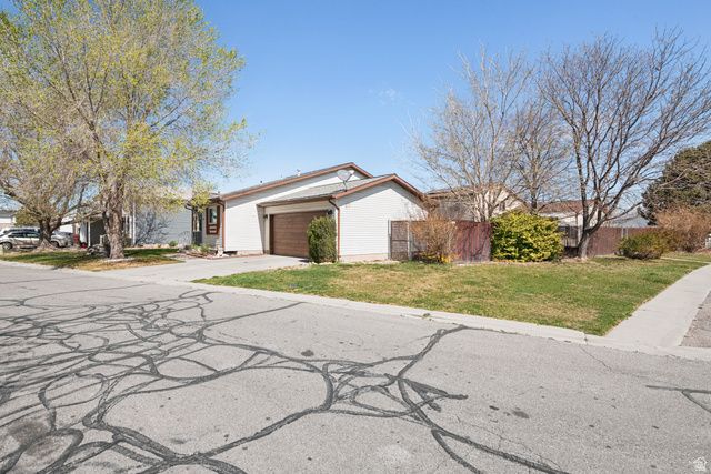 2961 S BURLINGAME DR, West Valley City, UT 84120