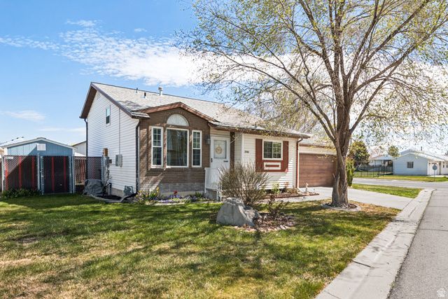 2961 S BURLINGAME DR, West Valley City, UT 84120