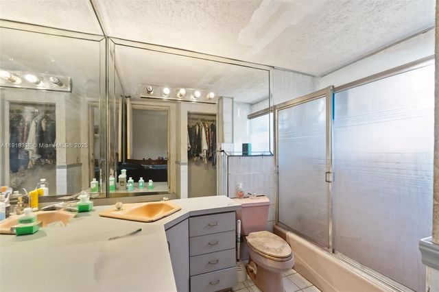 1260 NE 155th St, North Miami Beach, FL 33162