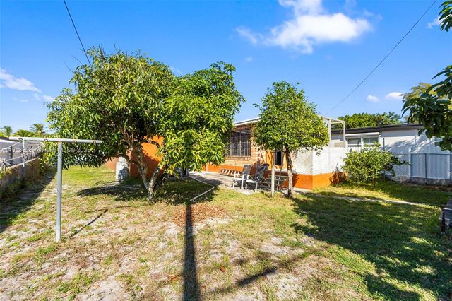 1260 NE 155th St, North Miami Beach, FL 33162