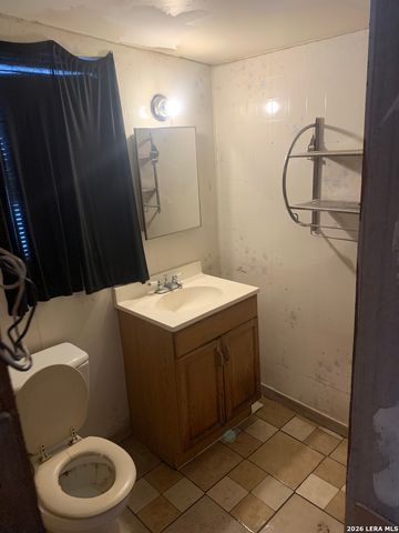 703 Royston, San Antonio, TX 78225