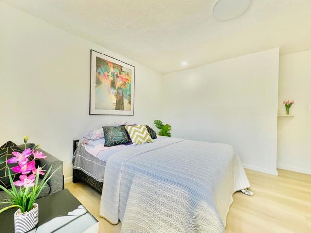 536 Flynn Avenue, Redwood City, CA 94063