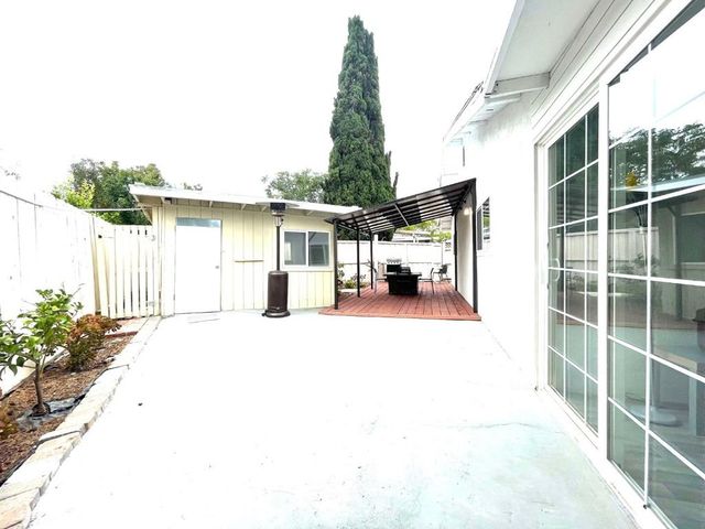 536 Flynn Avenue, Redwood City, CA 94063