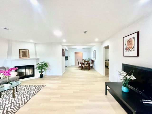 536 Flynn Avenue, Redwood City, CA 94063