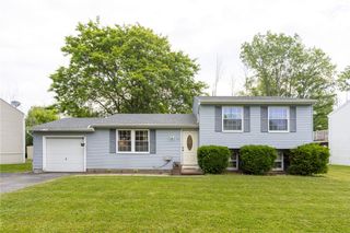 75 Burning Brush Drive, Gates, NY 14606