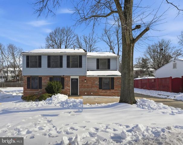 132 N FILLMORE AVE, Sterling, VA 20164