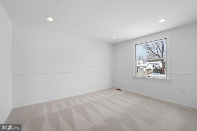 132 N FILLMORE AVE, Sterling, VA 20164