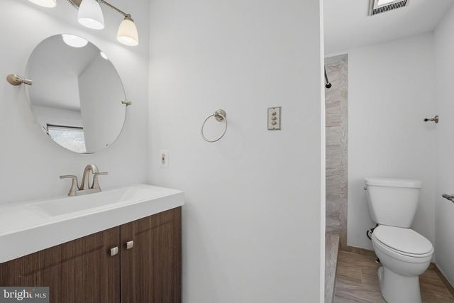 132 N FILLMORE AVE, Sterling, VA 20164