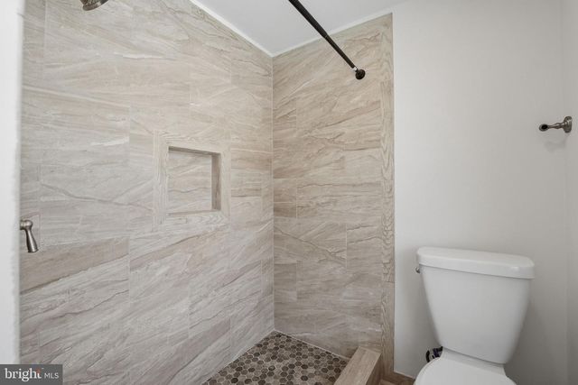 132 N FILLMORE AVE, Sterling, VA 20164