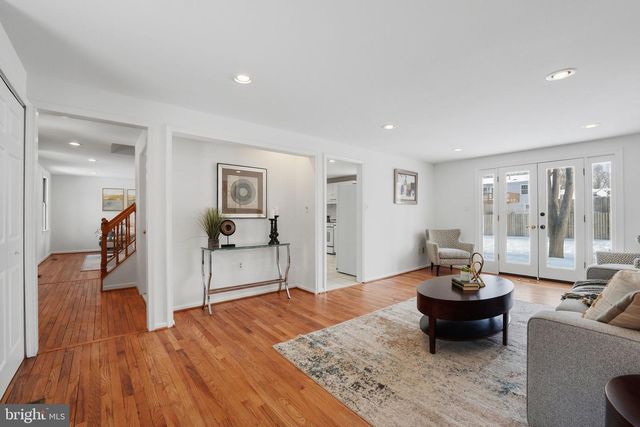 132 N FILLMORE AVE, Sterling, VA 20164