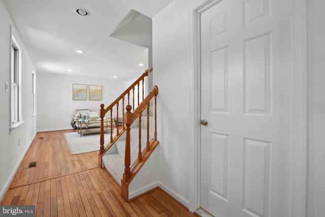 132 N FILLMORE AVE, Sterling, VA 20164