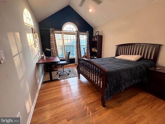 10 SPYGLASS RD, Skillman, NJ 08558