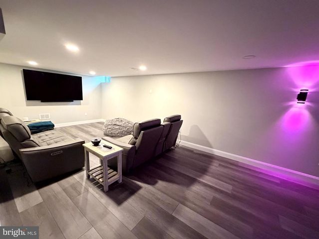 10 SPYGLASS RD, Skillman, NJ 08558
