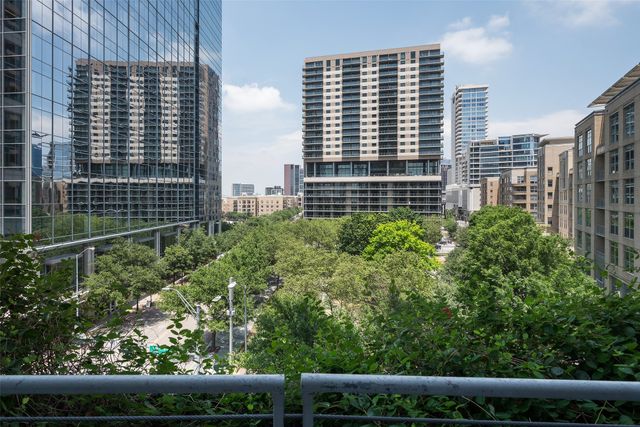2200 Victory Avenue 507, Dallas, TX 75219