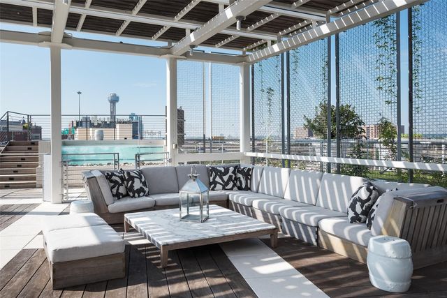 2200 Victory Avenue 507, Dallas, TX 75219