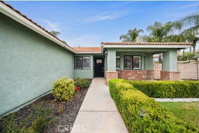 22860 Mariner Drive, Canyon Lake, CA 92587