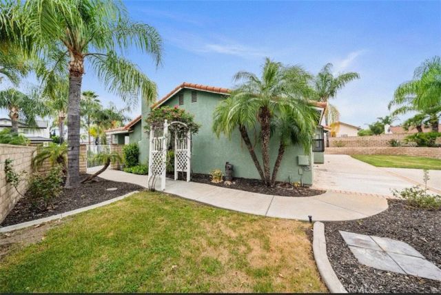 22860 Mariner Drive, Canyon Lake, CA 92587