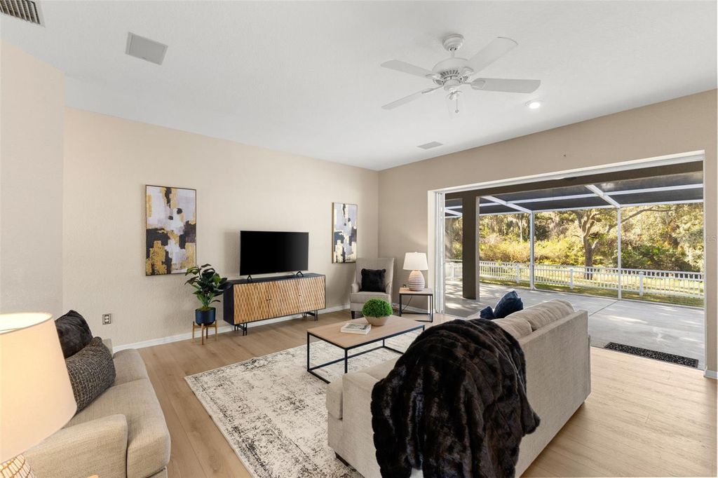 Image 15 of property listing at 12305 TWIN BRANCH ACRES ROAD, Tampa, FL 33626