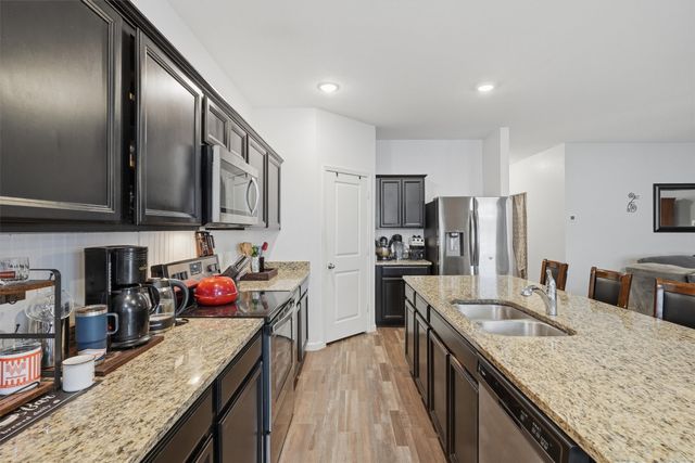 540 S Heights Drive, Crowley, TX 76036