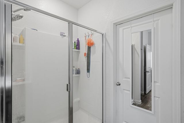 540 S Heights Drive, Crowley, TX 76036